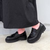 ブラック