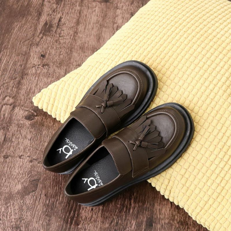 ダークブラウン