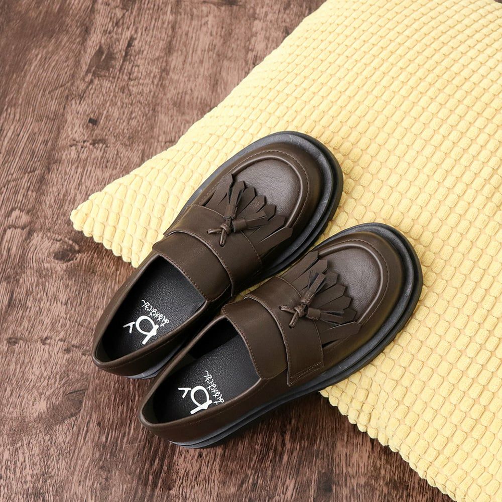 ダークブラウン