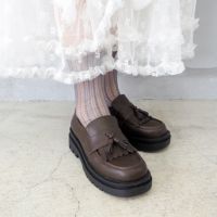 ダークブラウン