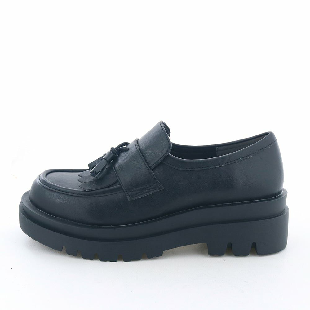 byあしながおじさんで人気の厚底ローファーが今年も登場