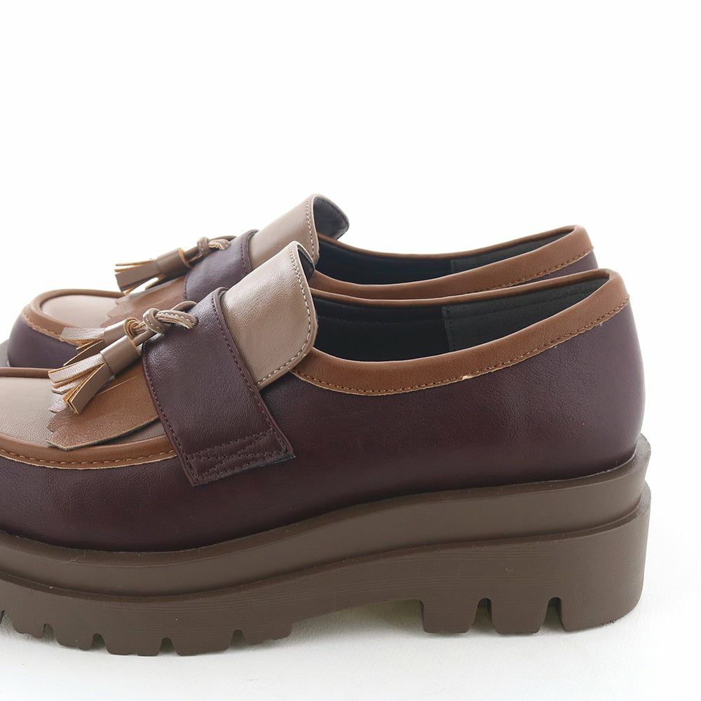 byあしながおじさんらしい遊び心あるワインコンビはコーデのアクセントに