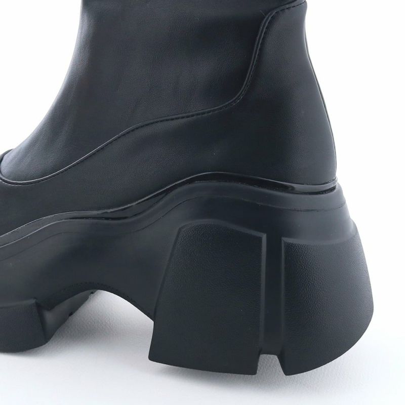 ヒールの高さ：約7.5cm