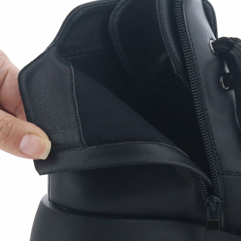 裏地はスポンジ入り生地でふっくら。やさしく包まれます