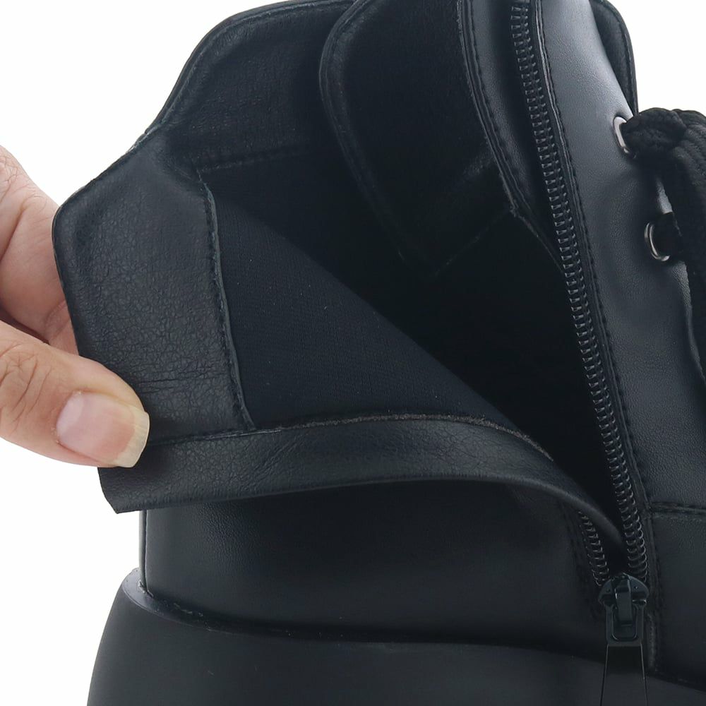 裏地はスポンジ入り生地でふっくら。やさしく包まれます