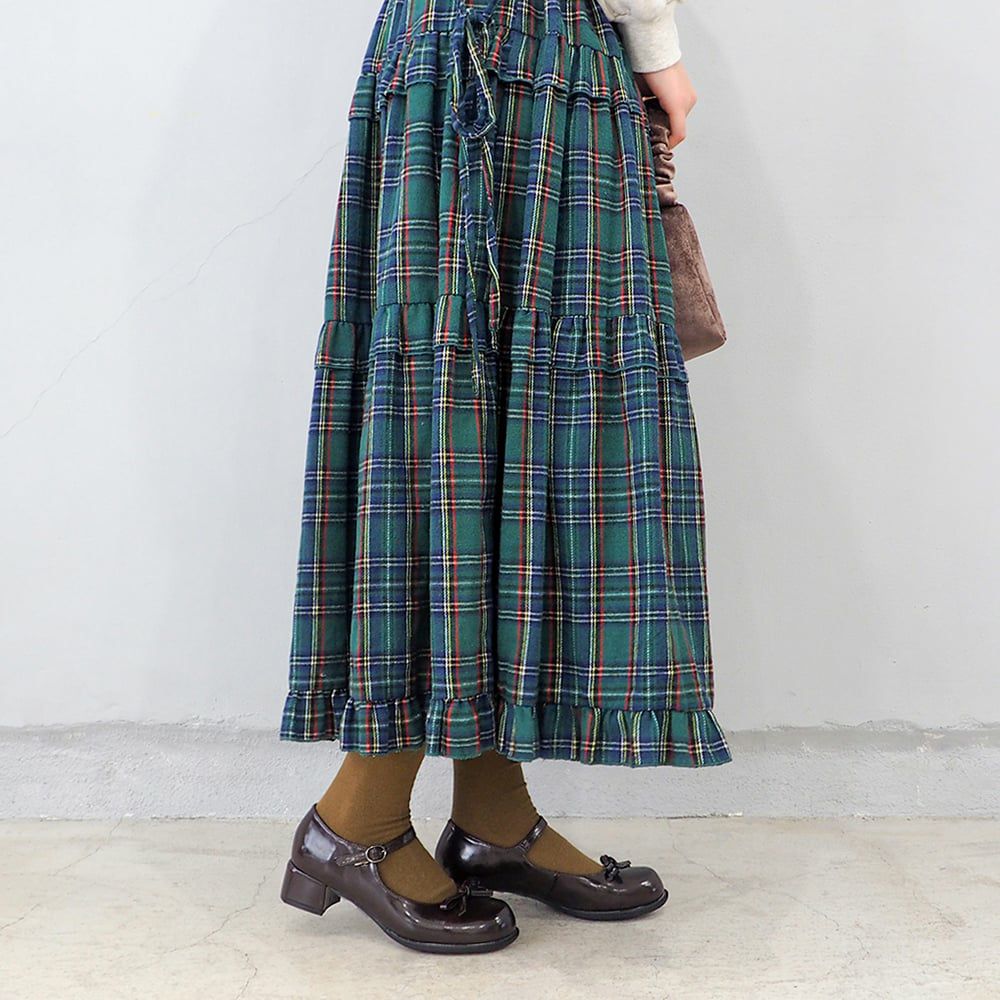 ダークブラウン