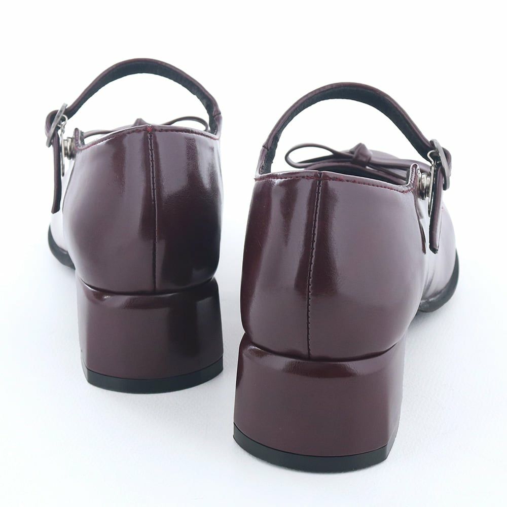 日常使いにちょうどいい4cmで歩行もしやすい