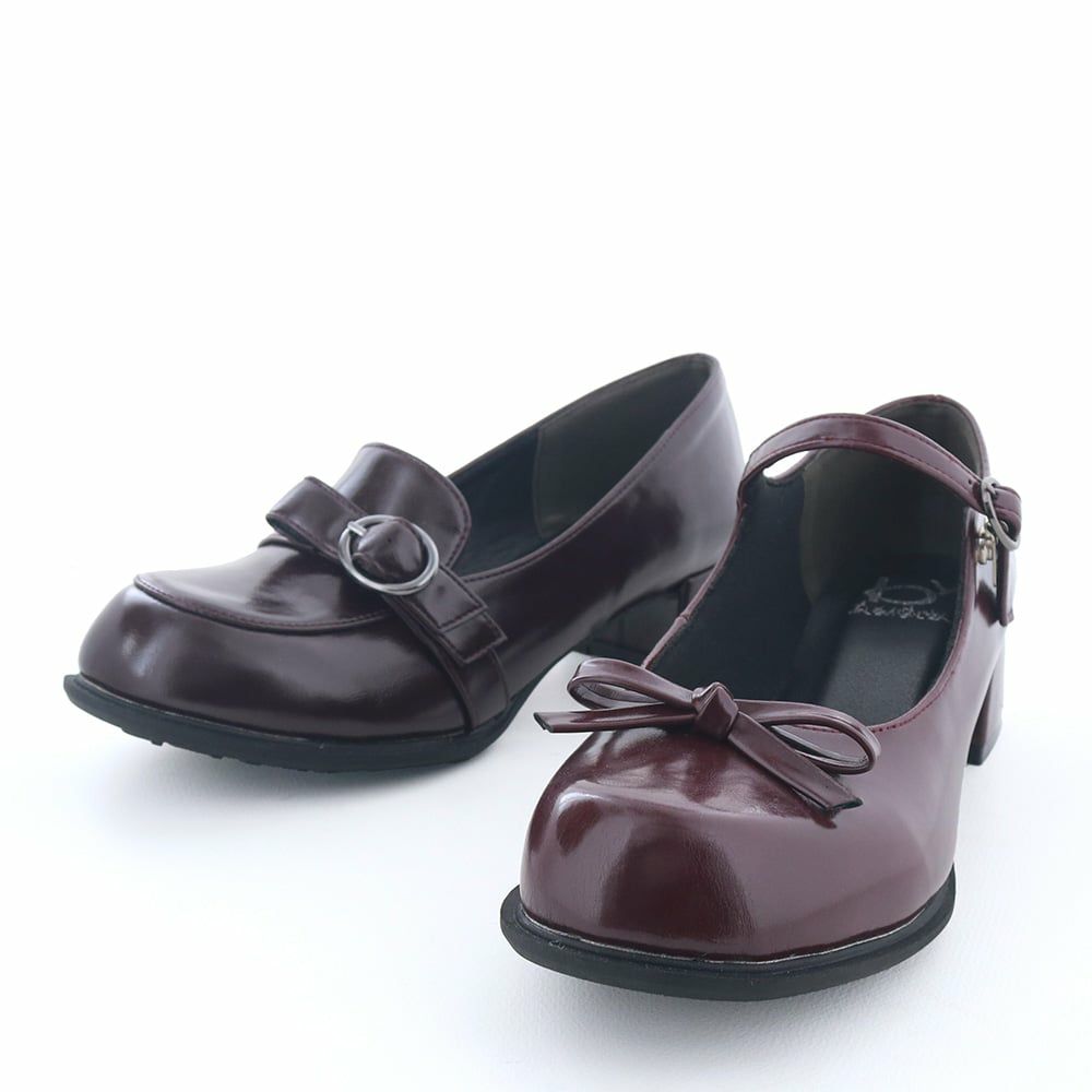 お仕事シーンにも使えるモカデザインもあります