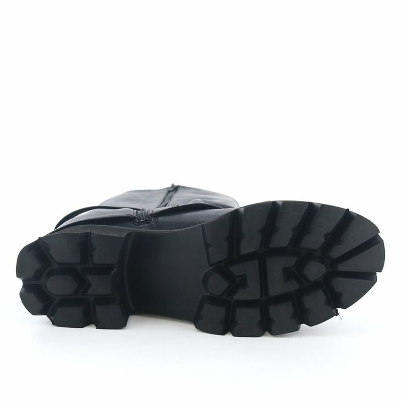 軽量のEVAソールでロングブーツでも軽やかに歩けます