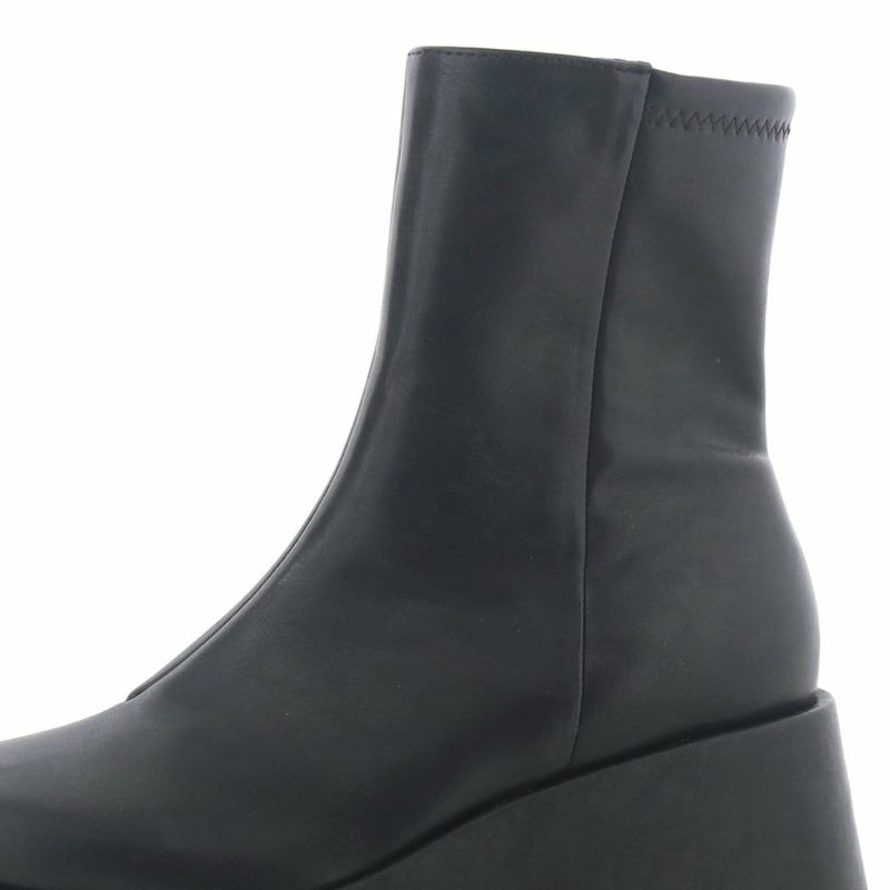 やわらかな筒回りで足あたりソフト