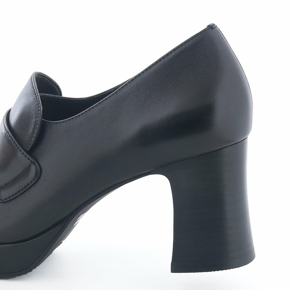 ヒールの高さ：約7.0cm