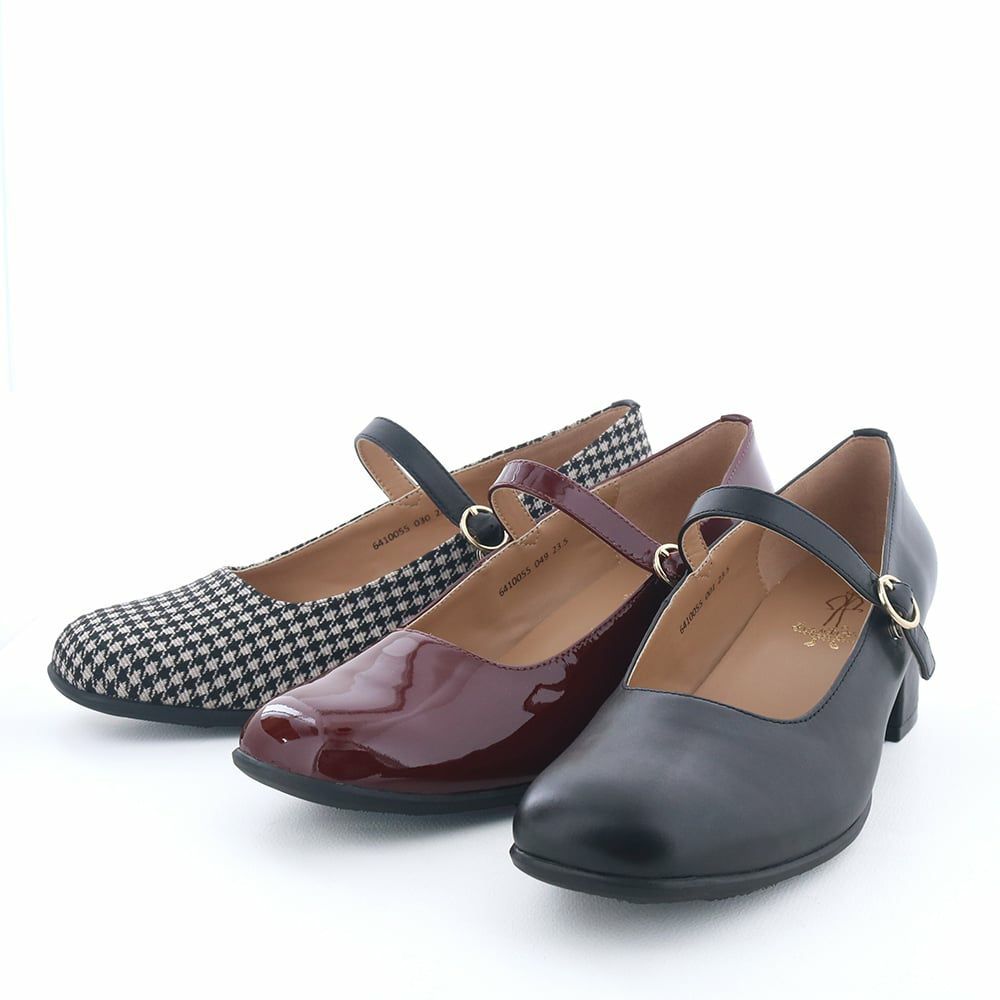 カラーによって異なる素材や雰囲気も魅力です