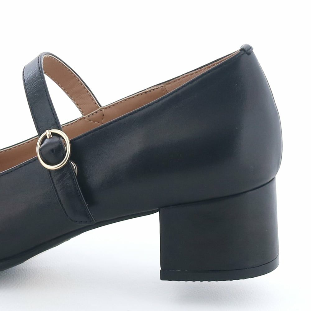 お客様の声を受けて設計した安定感あるチャンキーヒール