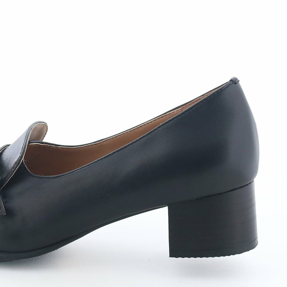 お客様の声を受け設計したチャンキーヒール