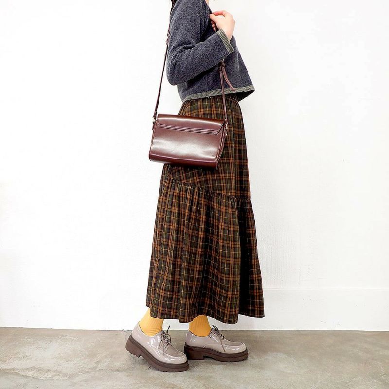 ライトグレージュ