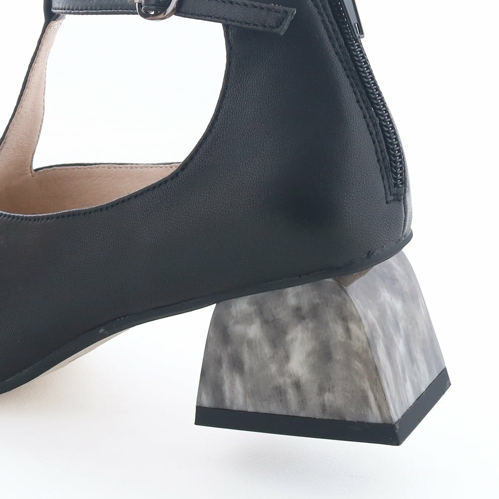 ヒールの高さ：約5.0cm