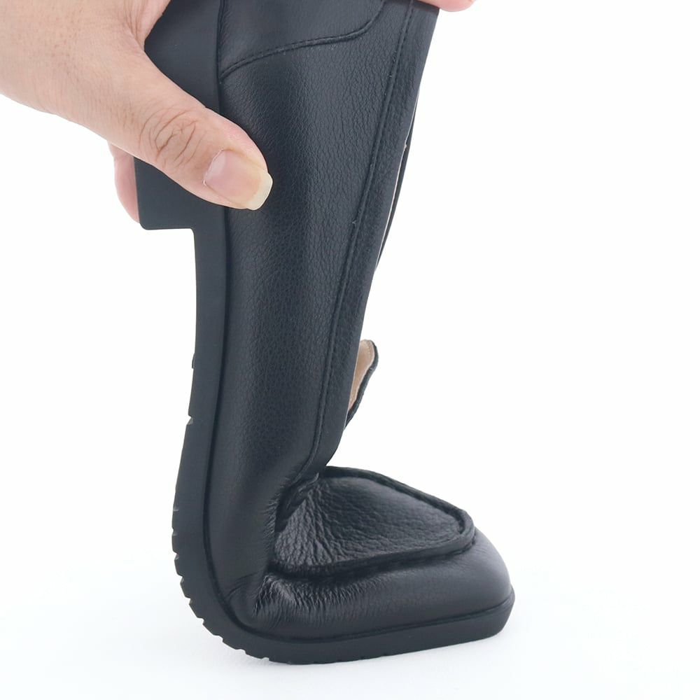 ソールの返りがよく、歩行もスムーズです