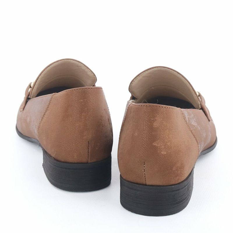 サケット製法で履きやすく、日常使いにぴったり