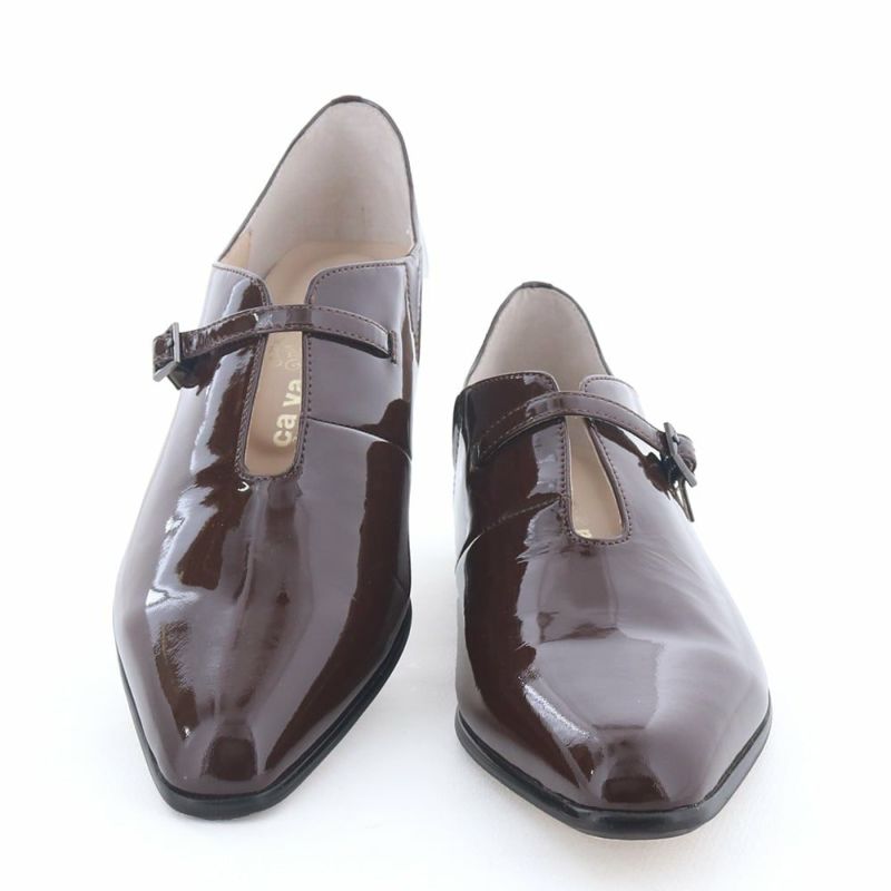 程よく抜け感のあるデザインは長いシーズン活躍してくれそう