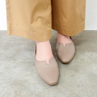 グレージュ