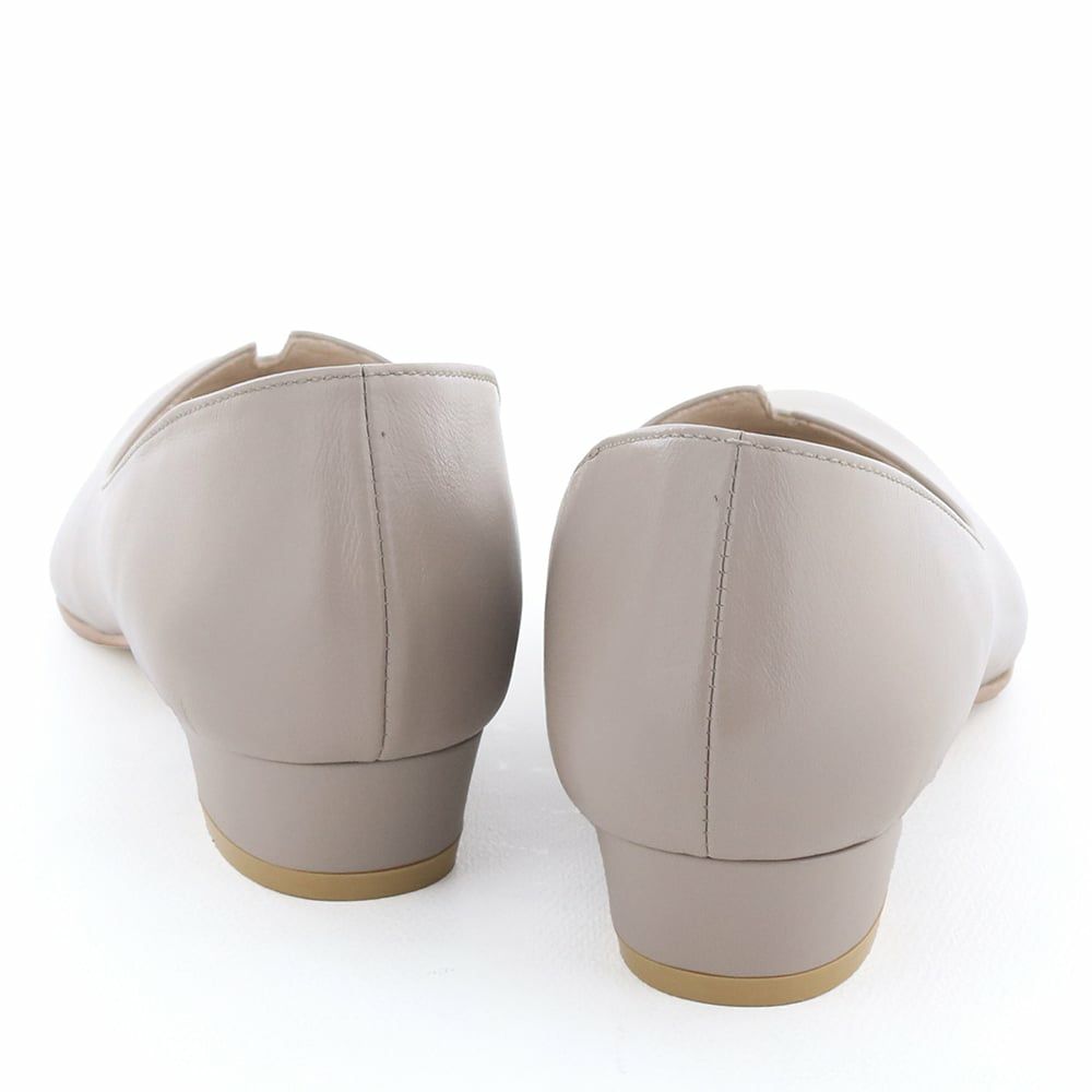 いろいろなシーンで履くものだから、履き心地のよさにもこだわりました