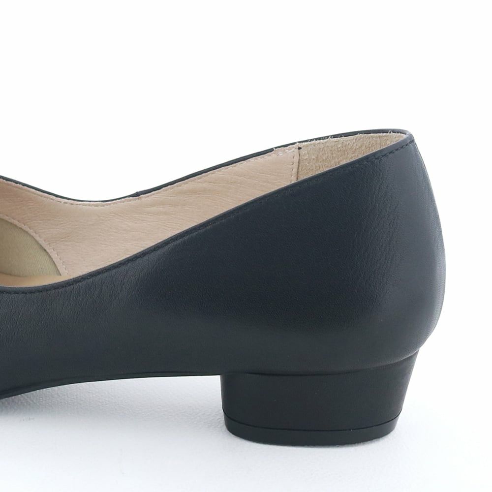 ヒールの高さ：約2.0cm