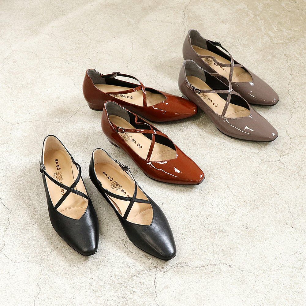 クロスストラップパンプス