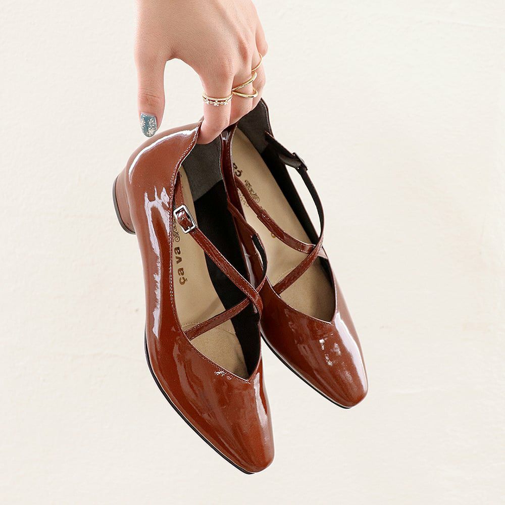 マロンブラウン