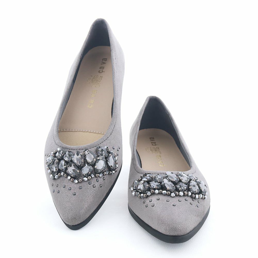 特別感がありながらも普段使いしやすいデザイン