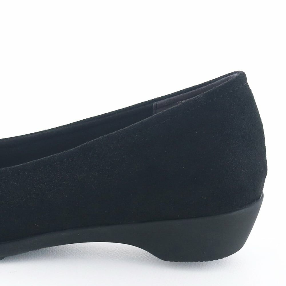 ヒールの高さ：約3.0cm