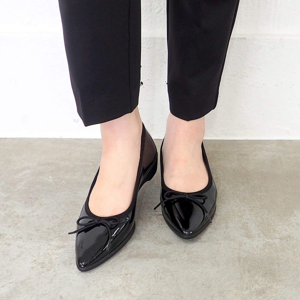 ブラックエナメル