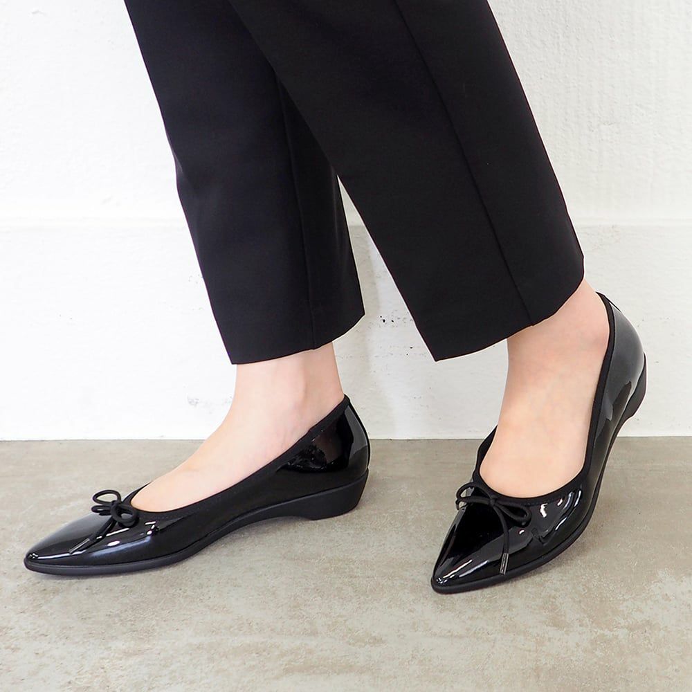 ブラックエナメル