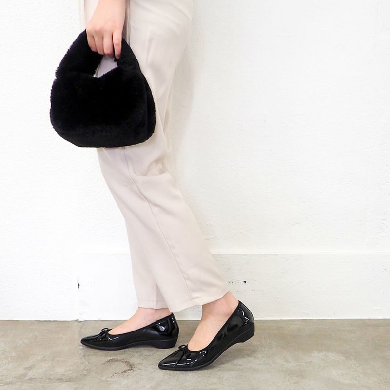 ブラックエナメル