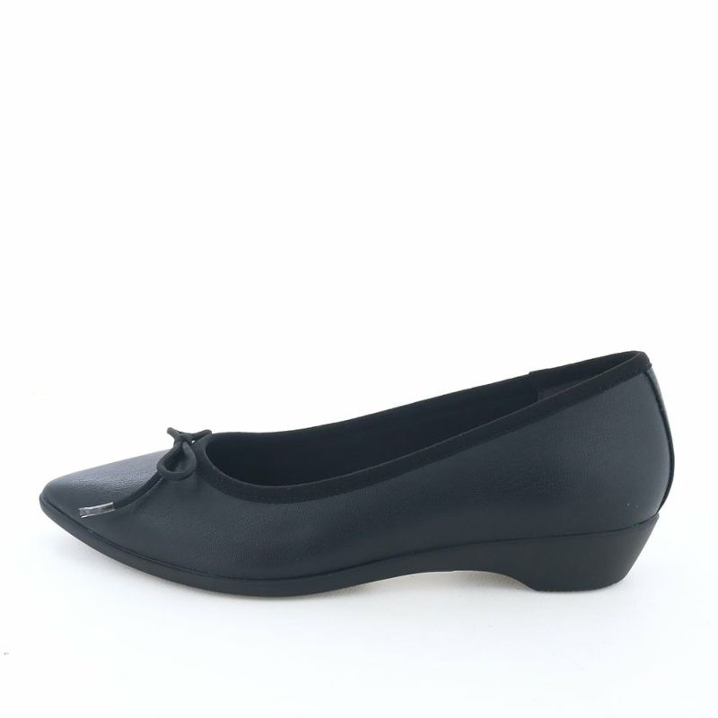 デイリーユースに最適な晴雨兼用のバレエシューズ