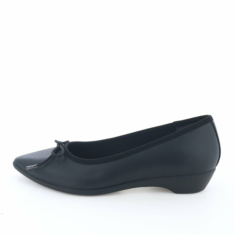 デイリーユースに最適な晴雨兼用のバレエシューズ