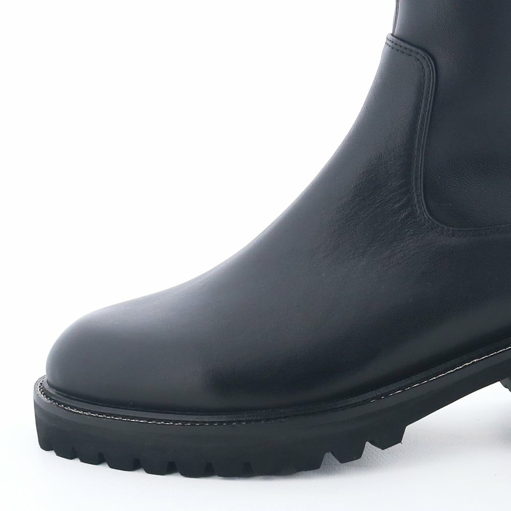 前底の厚さ：約2.0cm