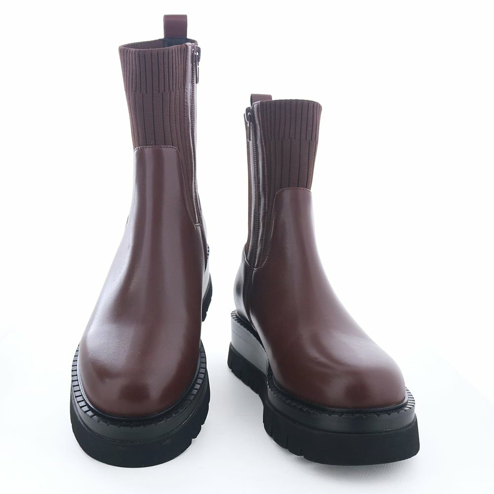 ボリュームがありながらも足首まわりはすっきり