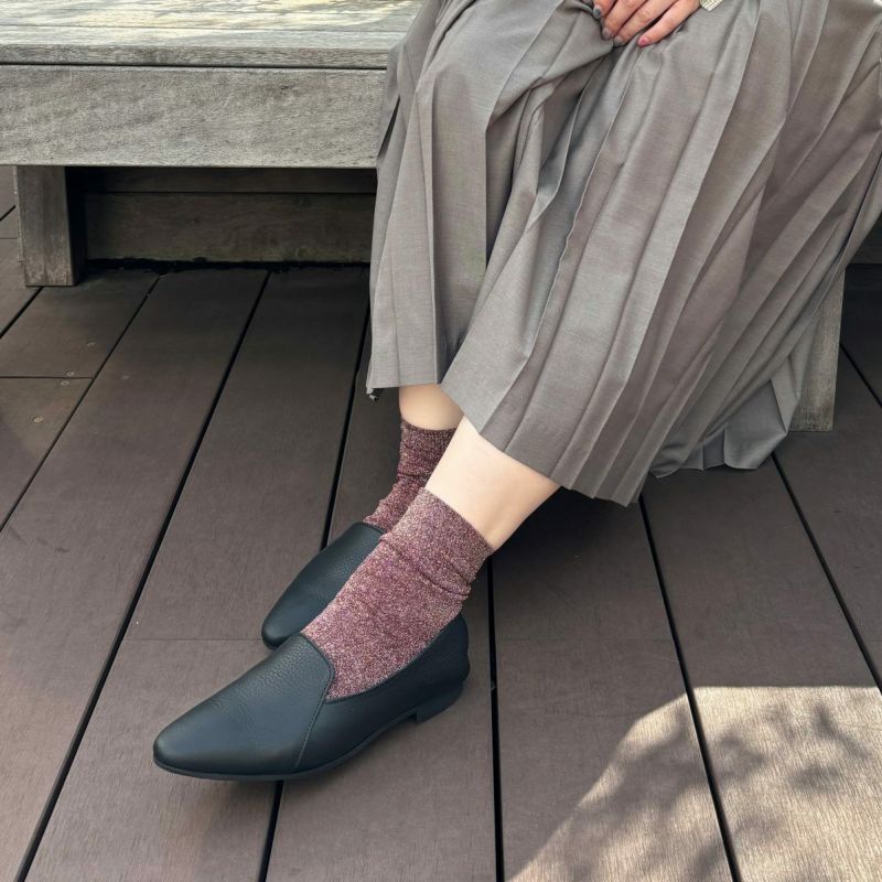 スタッフ着用：ブラック