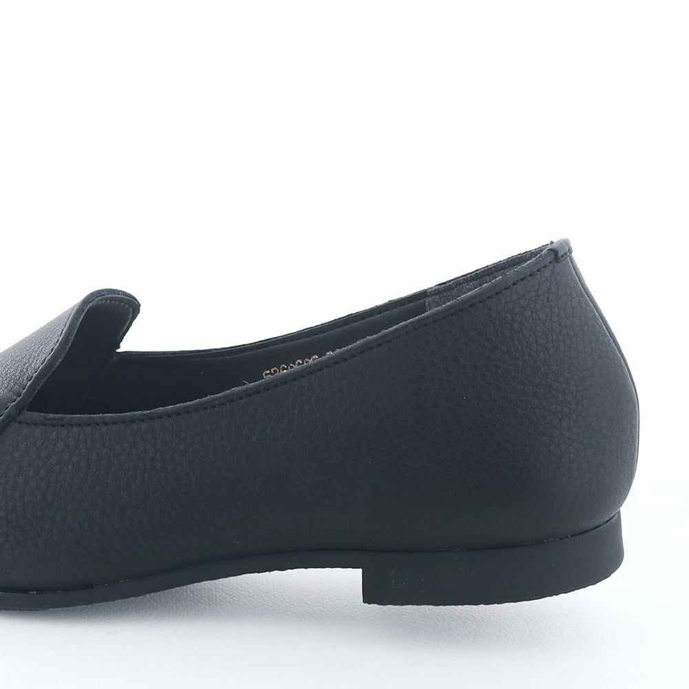 ヒールの高さ：約1.5cm