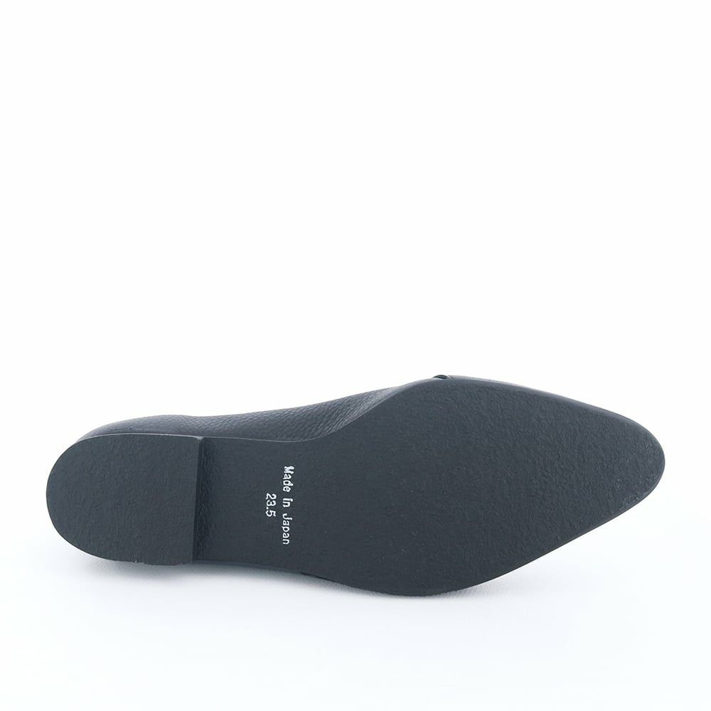 気負わず履けるローヒールデザインです