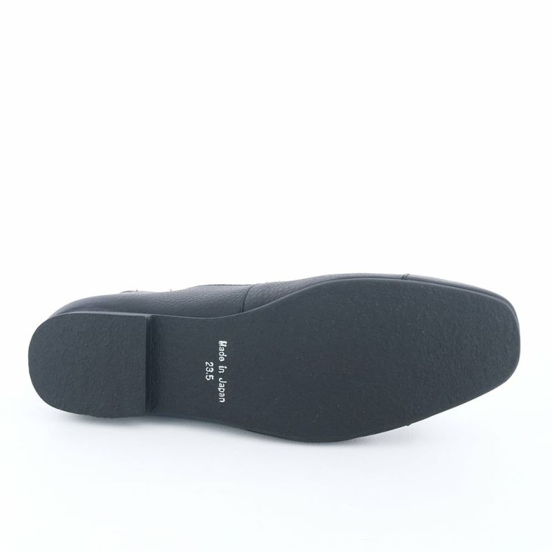 気負わず履けるローヒールデザイン