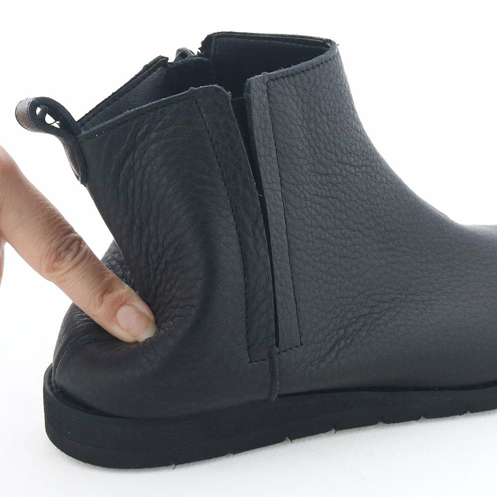 足あたりがソフトで、靴擦れもしにくくなっています