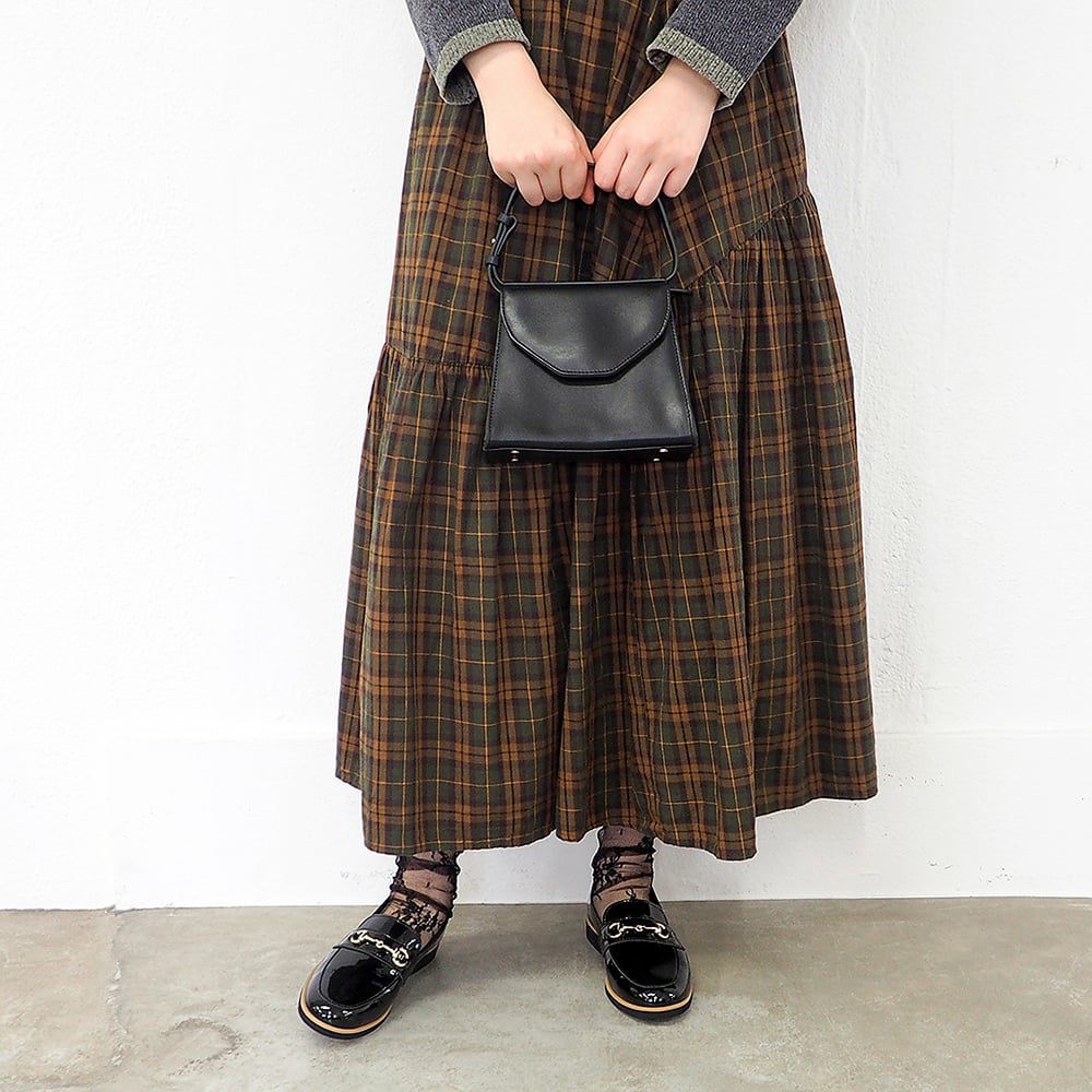 ブラックエナメル