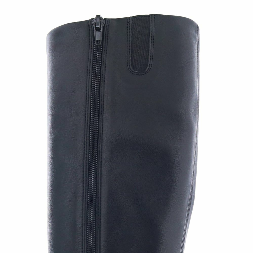 内ファスナーで着脱スムーズです