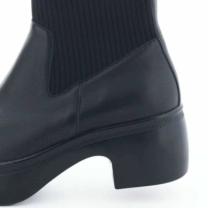 ヒールの高さ：約6.5cm