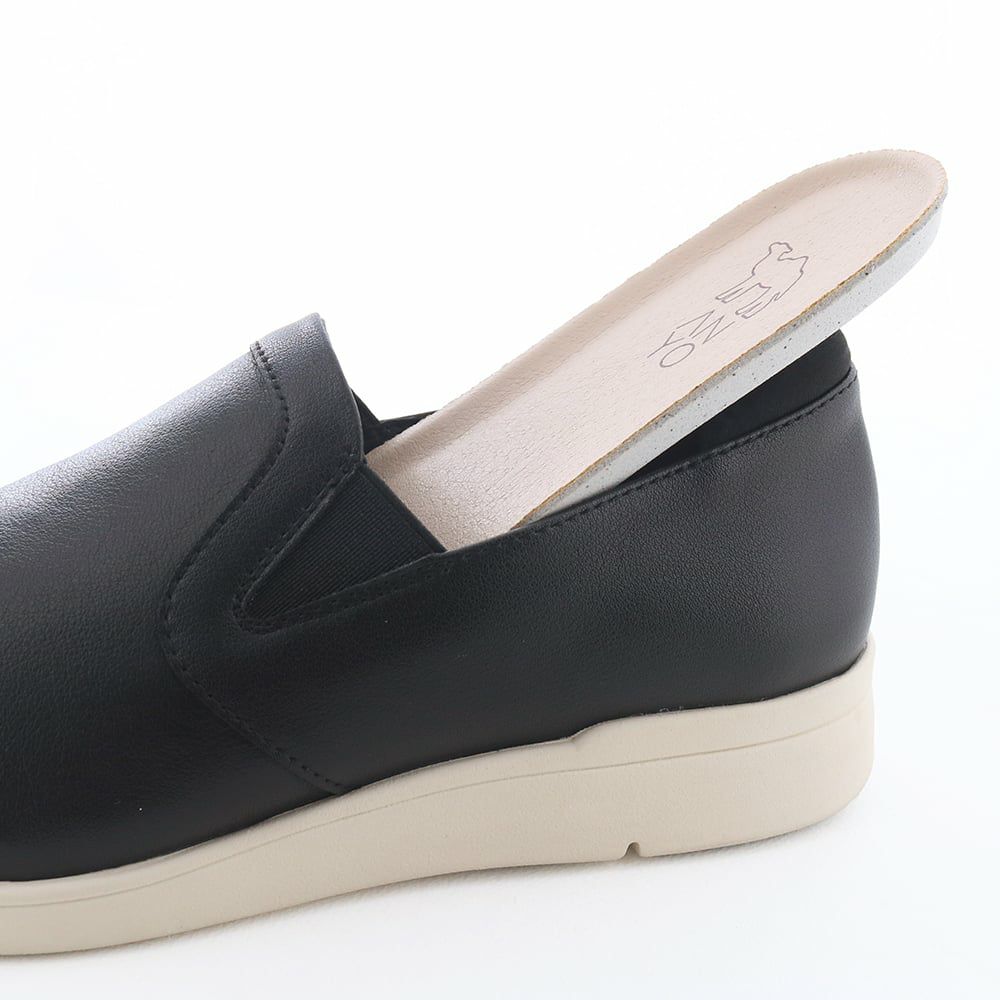 インソールは取り外し可能なカップインソール