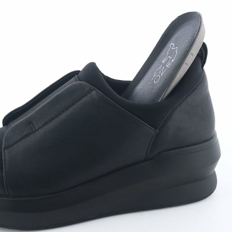 インソールは取り外し可能なカップインソール