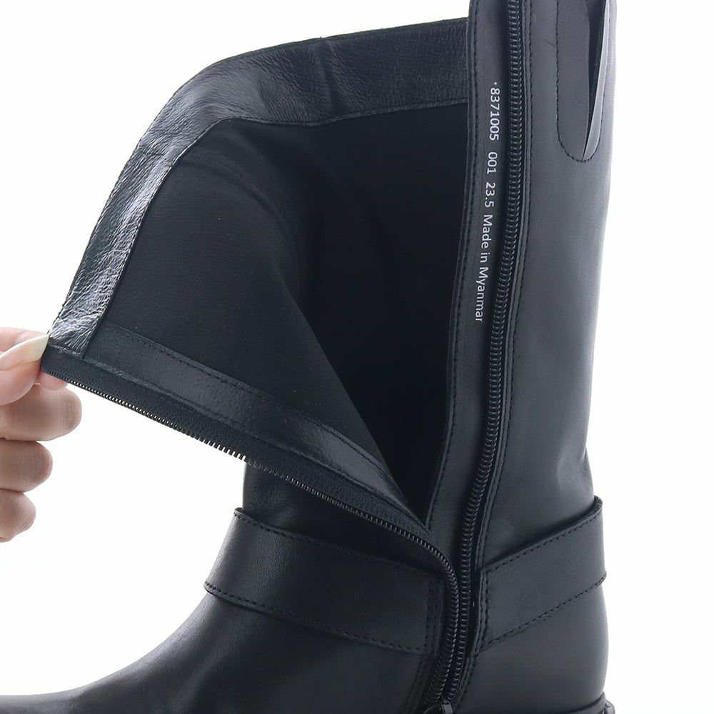 筒裏はスポンジ生地でふんわり。足あたりがソフトです