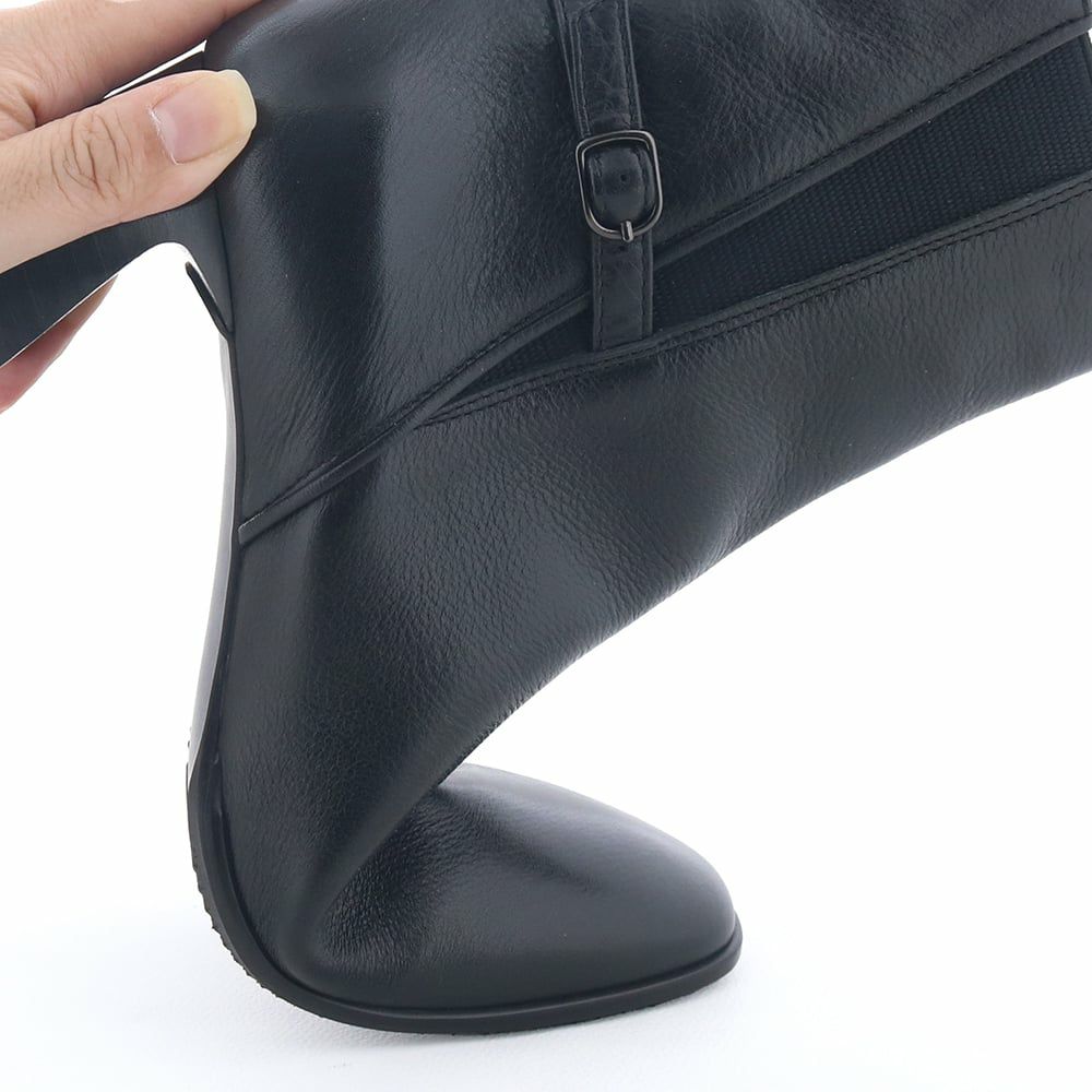 ソールの返りがよいので歩行もスムーズです