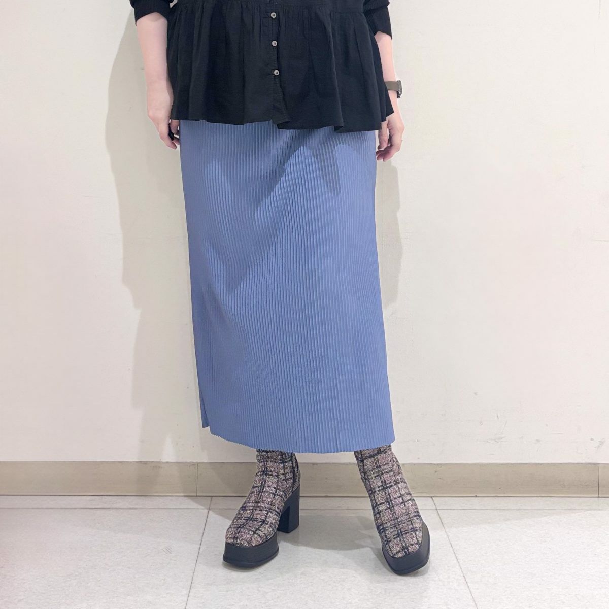 スタッフ着用：マルチ